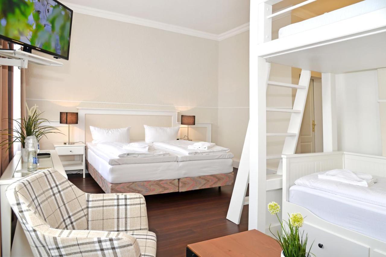 Hotel Στράλσουντ Εξωτερικό φωτογραφία