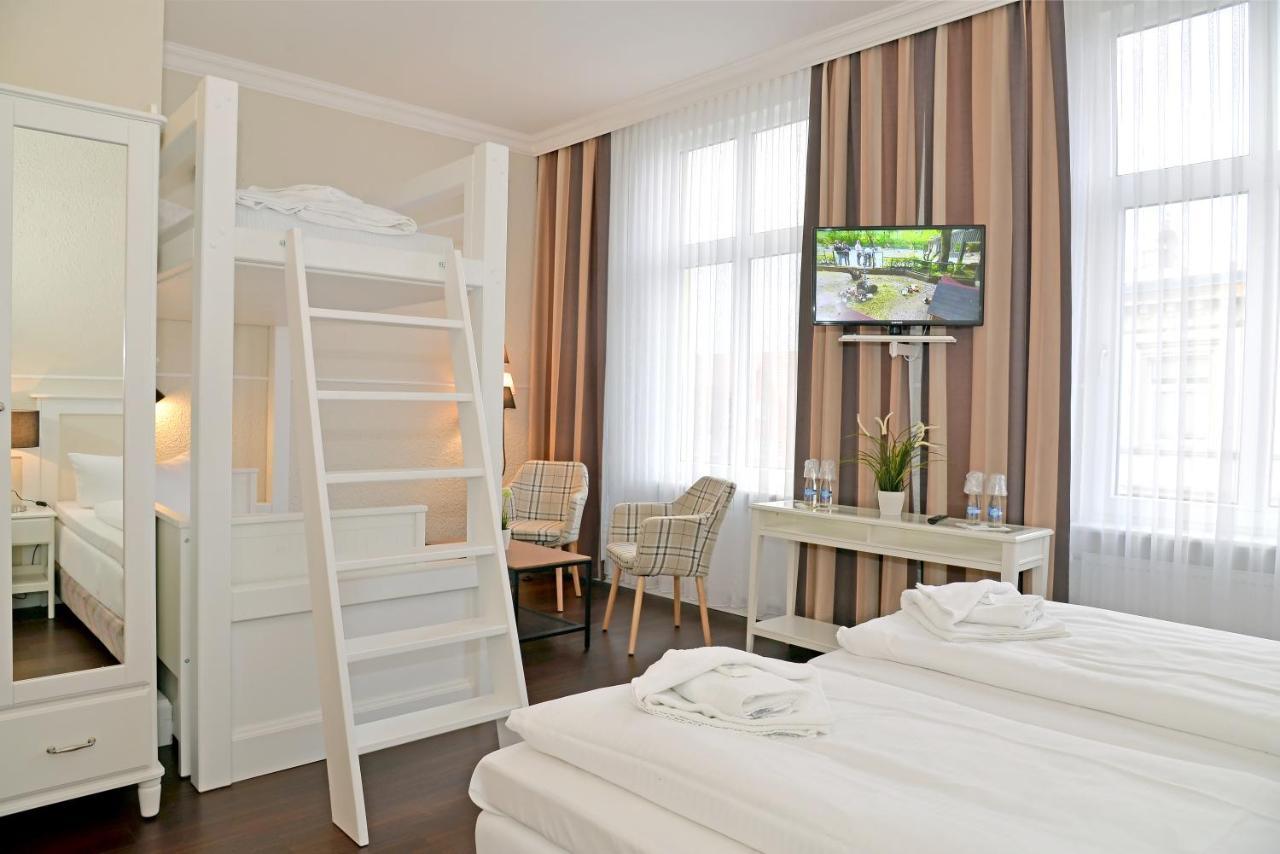 Hotel Στράλσουντ Εξωτερικό φωτογραφία
